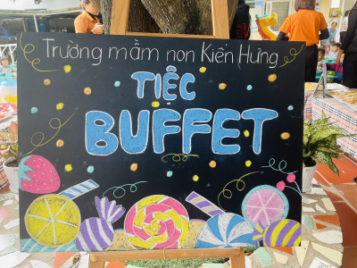 Tiệc buffet cho bé